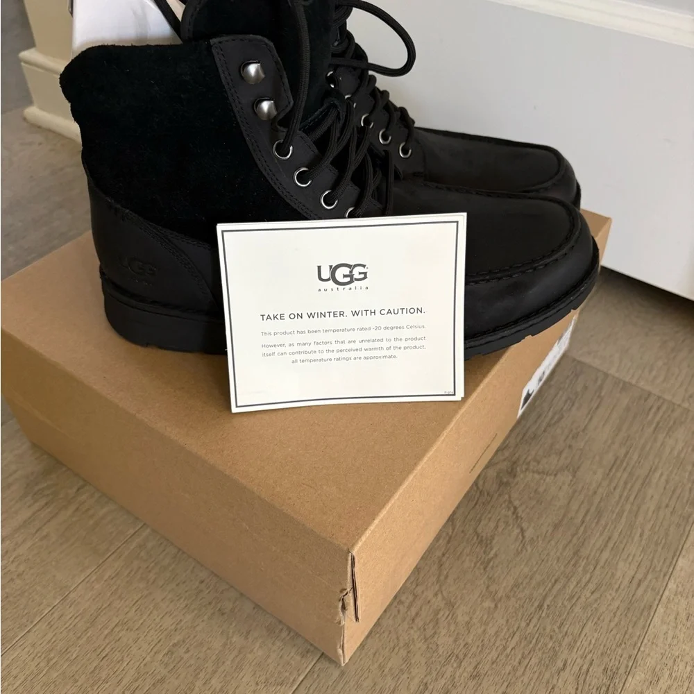 UGG Men's Black Boots - Picture 5 of 11